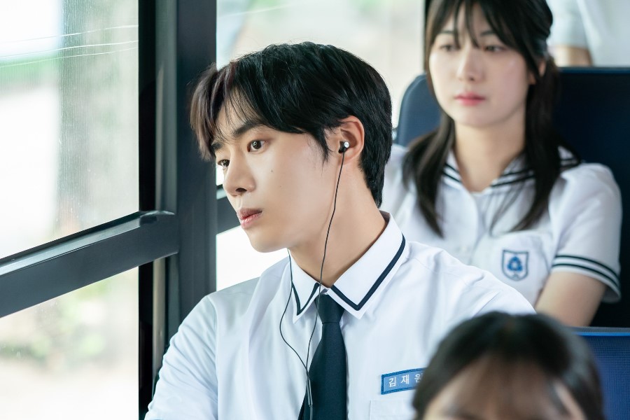 A vida escolar de Choo Young Woo é normal até que o amor mude tudo no novo filme de romance A vida escolar de Choo Young Woo é normal até que o amor mude tudo no novo filme de romance