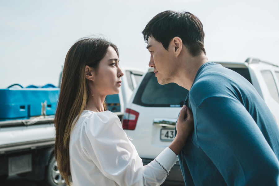 Yoo Ji Tae e Lee Min Jung escondem suas verdadeiras intenções enquanto formam uma aliança arriscada em “vilões” Yoo Ji Tae e Lee Min Jung escondem suas verdadeiras intenções enquanto formam uma aliança arriscada em “vilões”