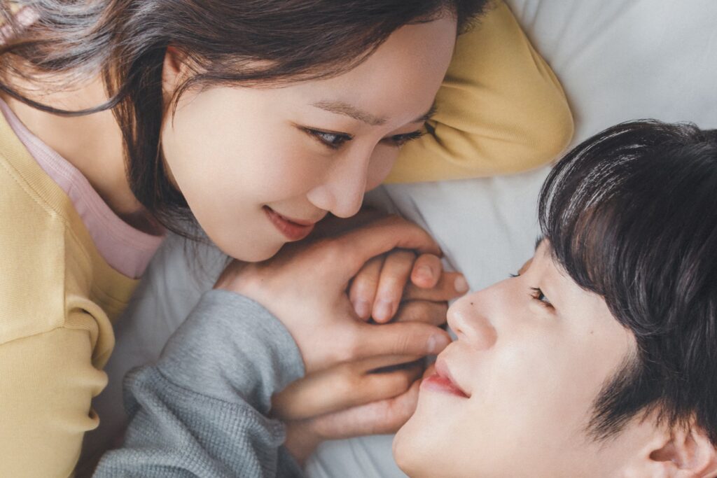 Kong Hyo Jin está escondendo um segredo com seu marido Jung Jun Won em seu rastro em “A Bona Fide Killer” Kong Hyo Jin está escondendo um segredo com seu marido Jung Jun Won em seu rastro em “A Bona Fide Killer”